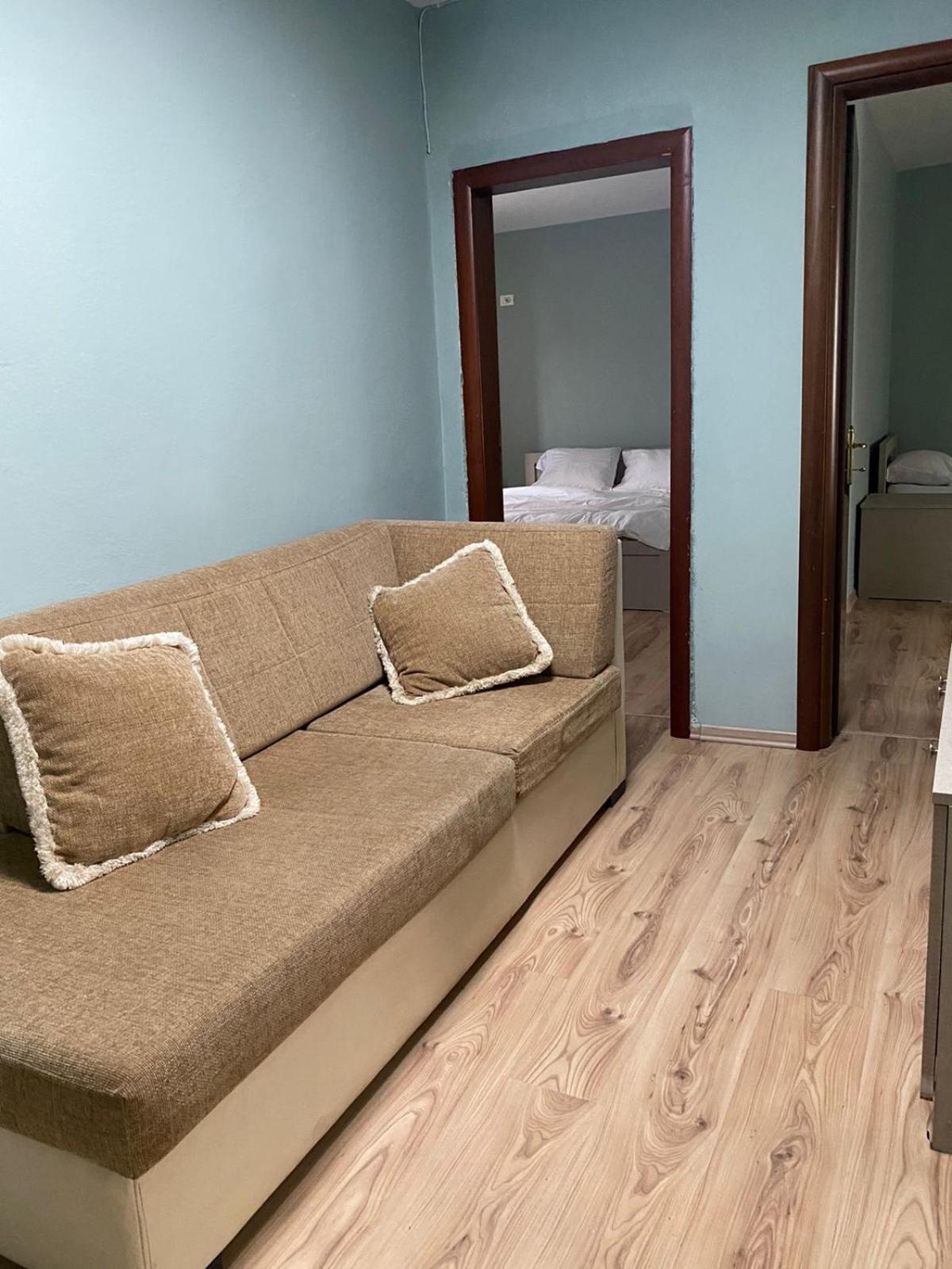 Apartament Itan's *